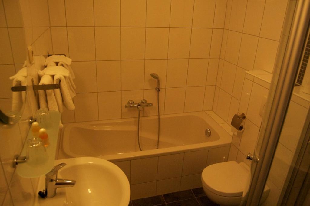 De Wolfshoeve Hotel Schoonebeek ภายนอก รูปภาพ
